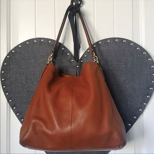 Coach leather shoulder bag